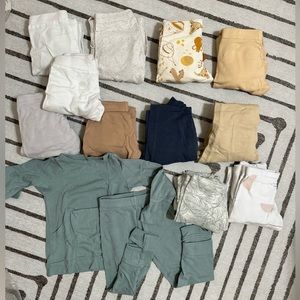 PRICE DROP Bundle GoumiKids jogger sets 5T (long sleeve tops and jogger pants)